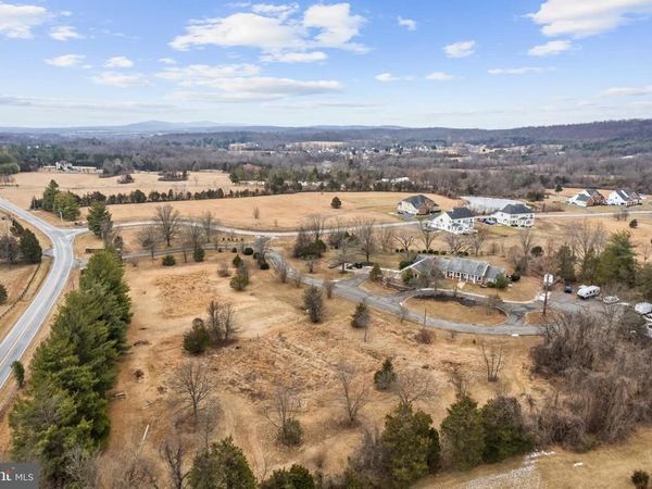 20043 GLEEDSVILLE ROAD , LEESBURG, VA 20175