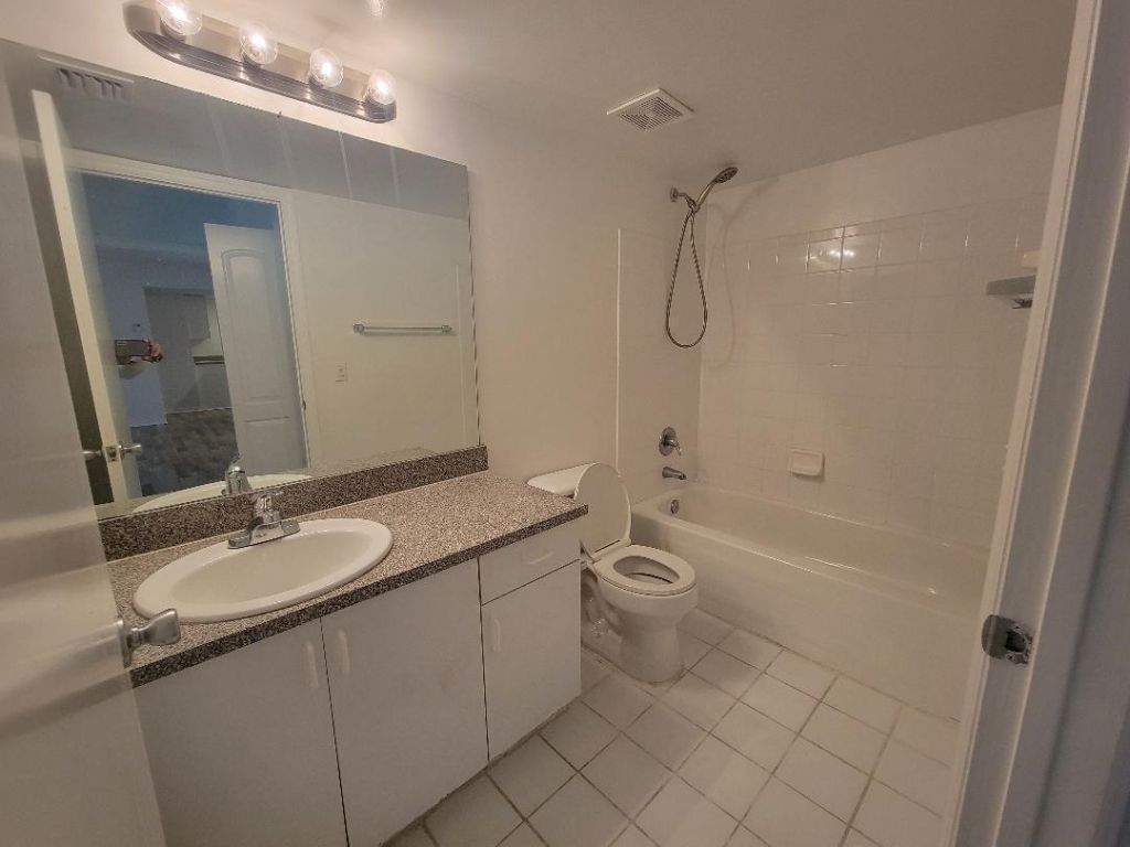 8955 Okeechobee Boulevard, Unit 206, West Palm Beach, FL 33411 Photo