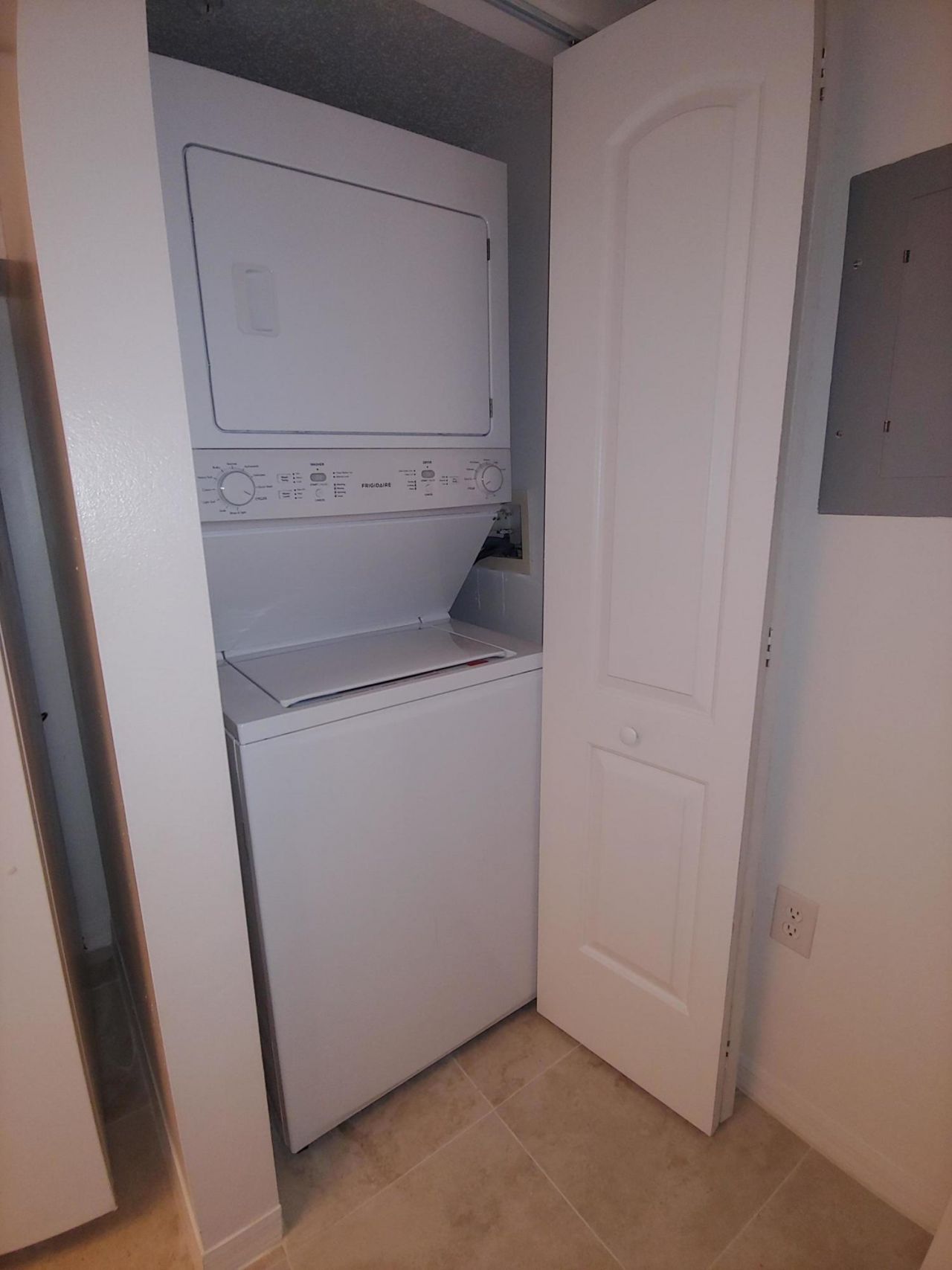 8955 Okeechobee Boulevard, Unit 206, West Palm Beach, FL 33411 Photo