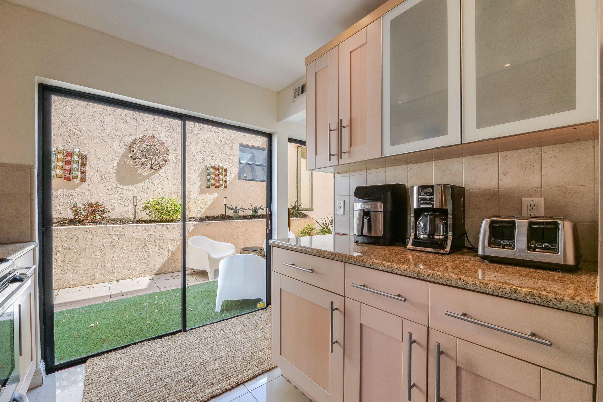 5523 Constant Spring Terrace, Unit 222, Lauderhill, FL 33319 Photo