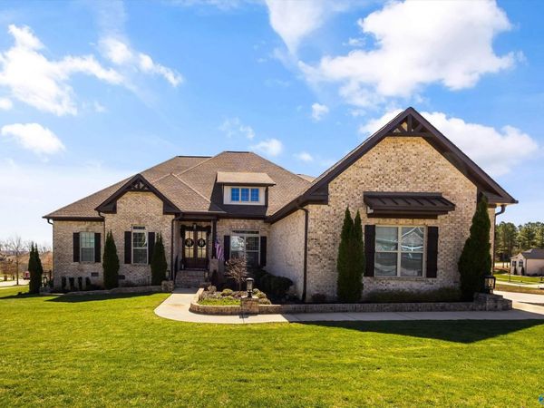 1 Scenic Loop Road, Huntsville, AL 35803