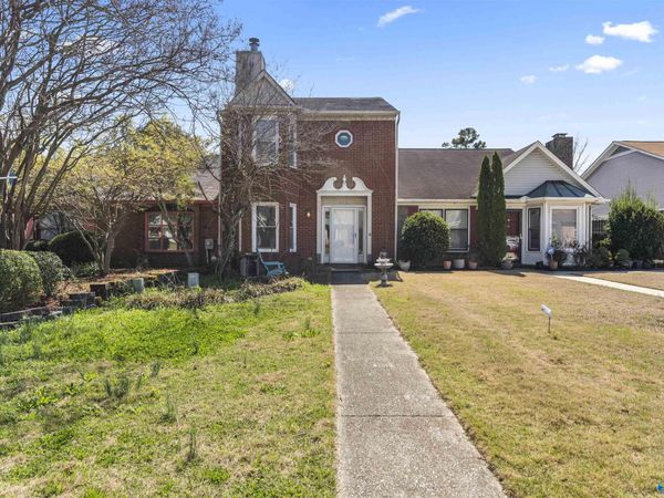 415 Autumnwood Drive SW, Decatur, AL 35601