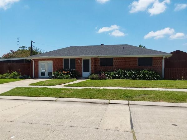 2025 STARLING Drive , St Bernard, LA 70085