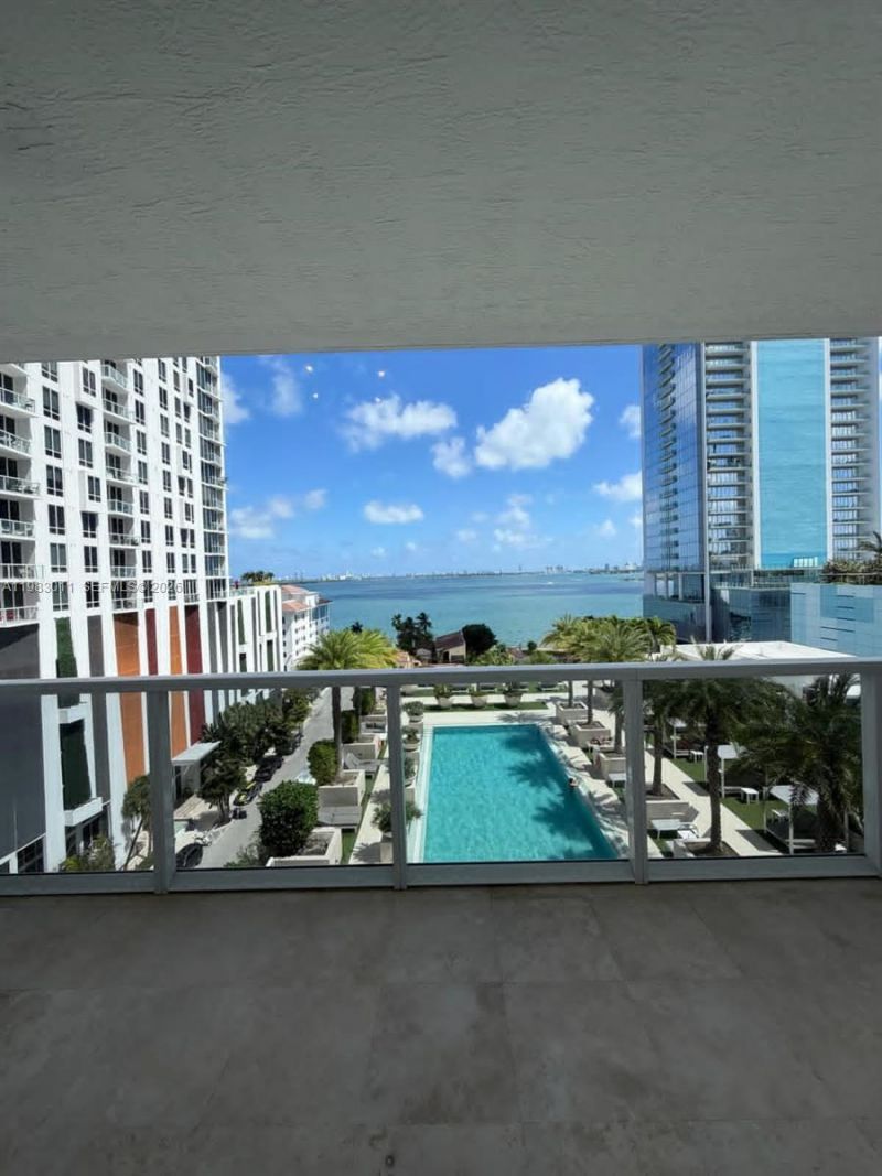 600 NE 27th St , Unit 902, Miami, FL 33137 Photo
