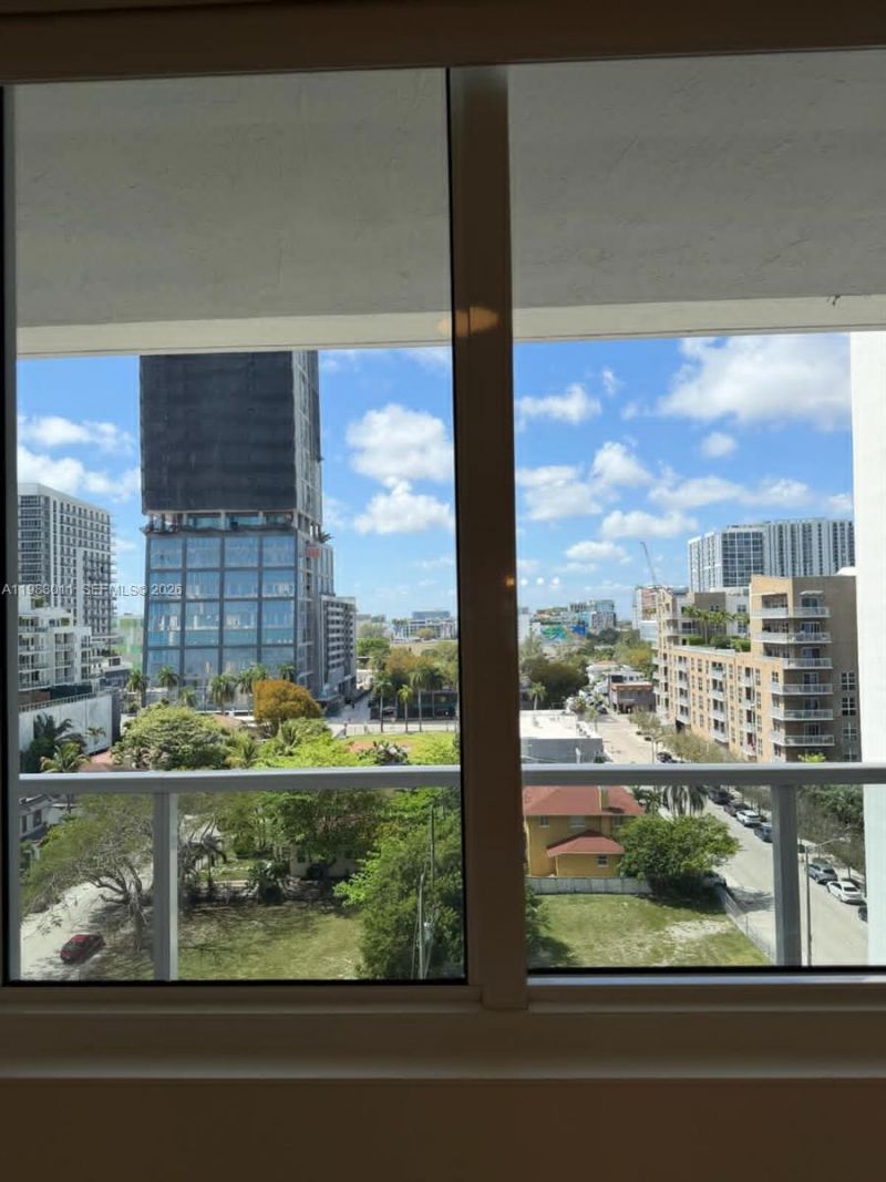 600 NE 27th St , Unit 902, Miami, FL 33137 Photo