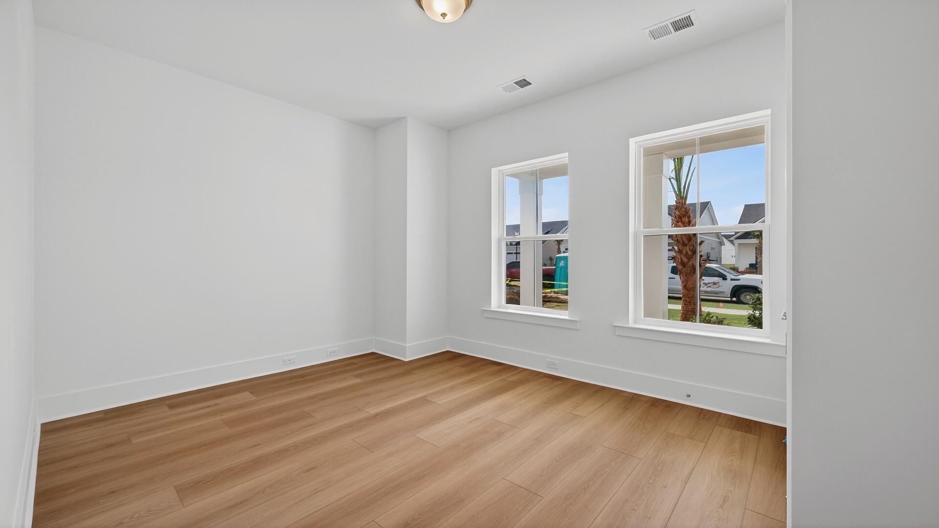 406 Evening Glow Lane Photo 3