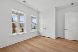 406 Evening Glow Lane photo 4