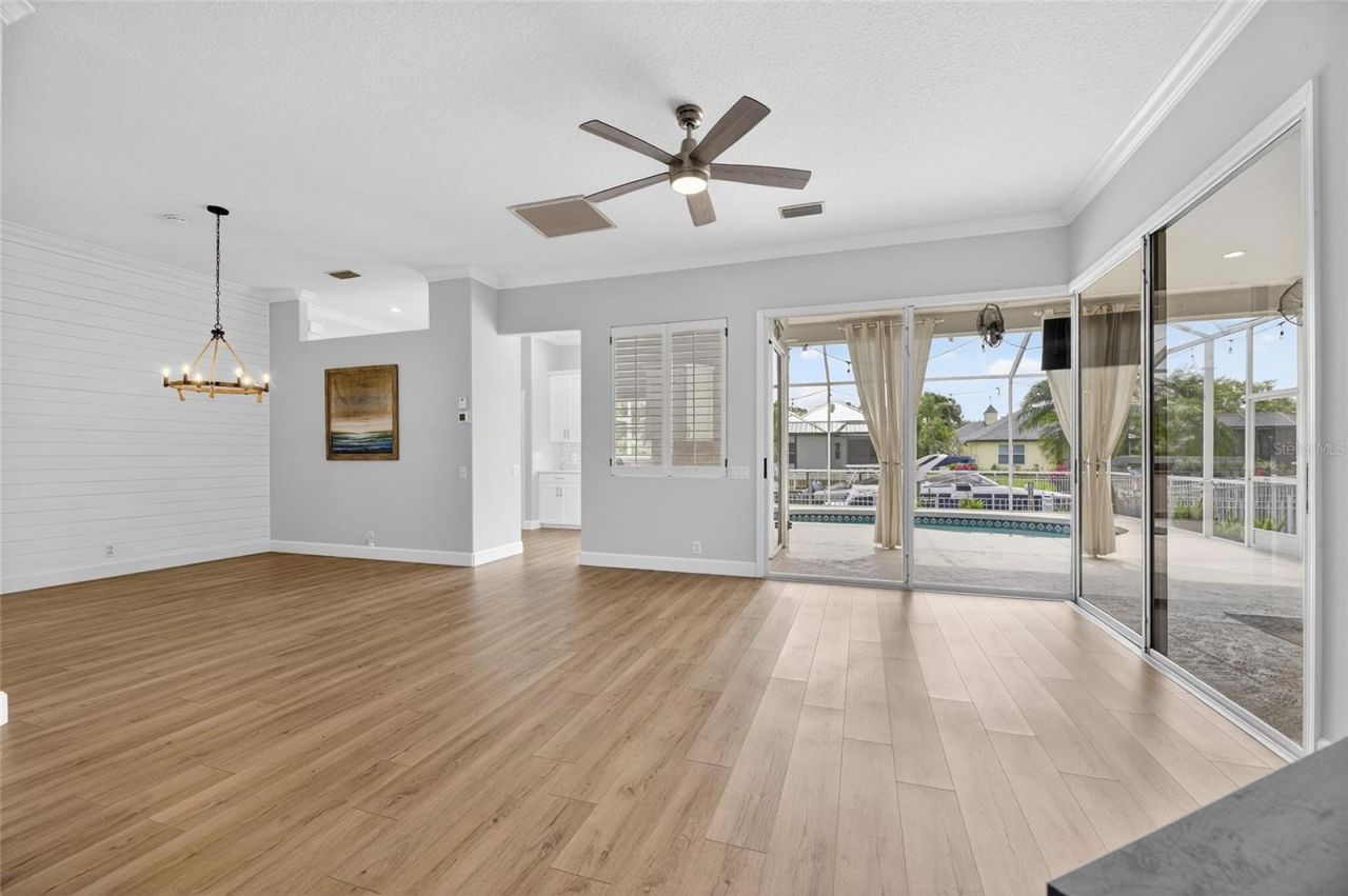 4720 Clipper Drive, Bradenton, FL 34208 Photo