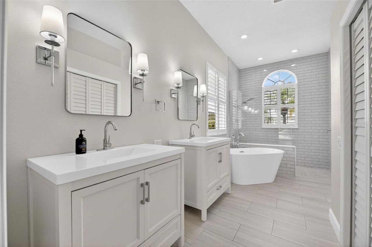 4720 Clipper Drive, Bradenton, FL 34208 Photo