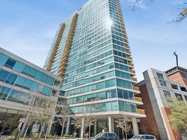 1720 Maple Avenue, Unit 910, Evanston, IL 60201