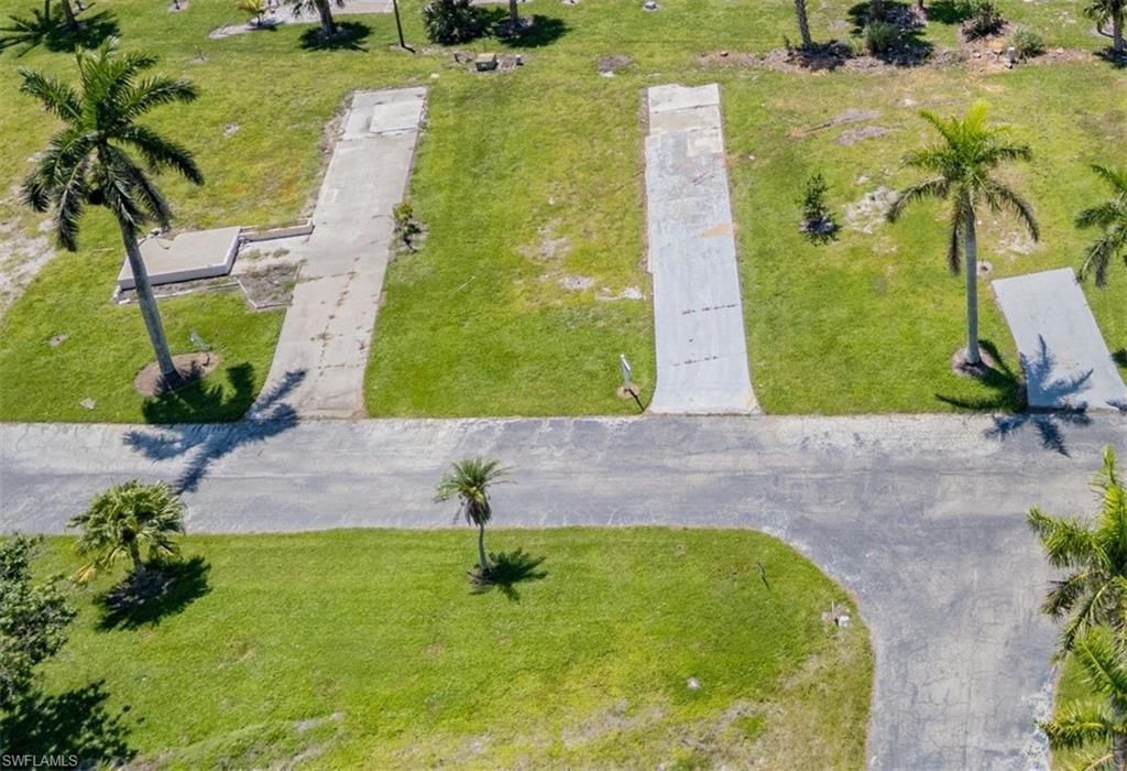 27 Cottonwood Dr, Fort Myers, FL 33908 Photo