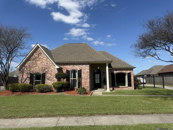 4036 Monte Vista Dr, Addis, LA 70710