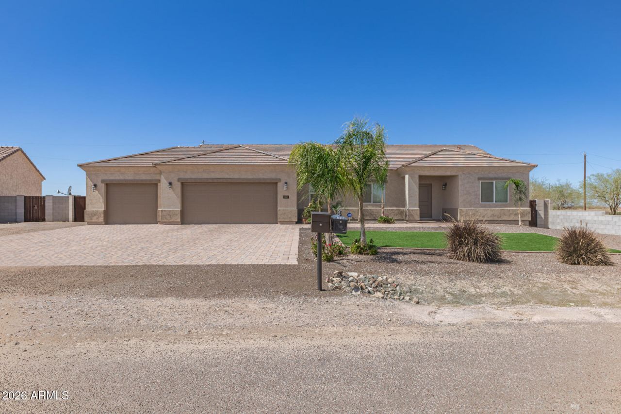 3940 N Juniper Drive, Eloy, AZ 85131 Main Photo