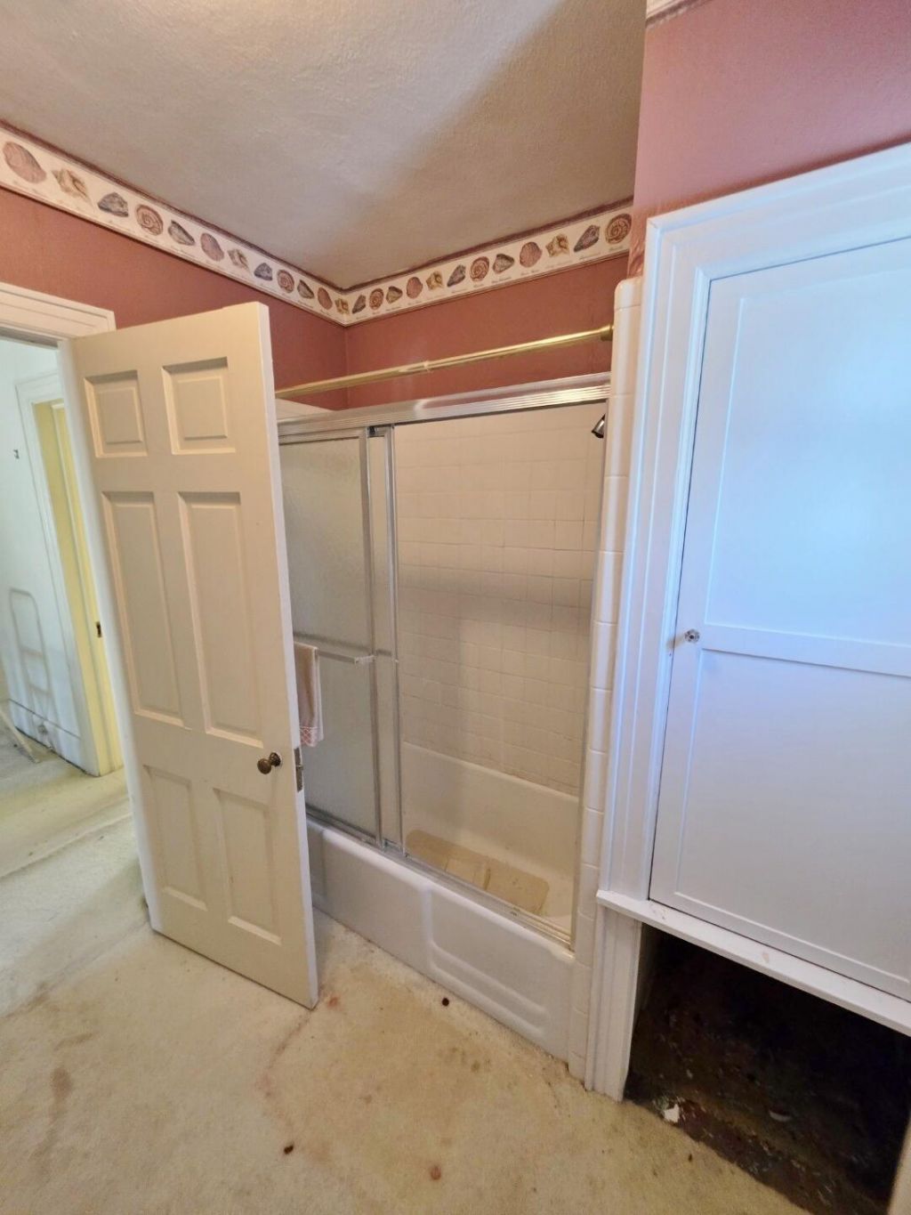 1107 Gilmore Avenue Photo 28