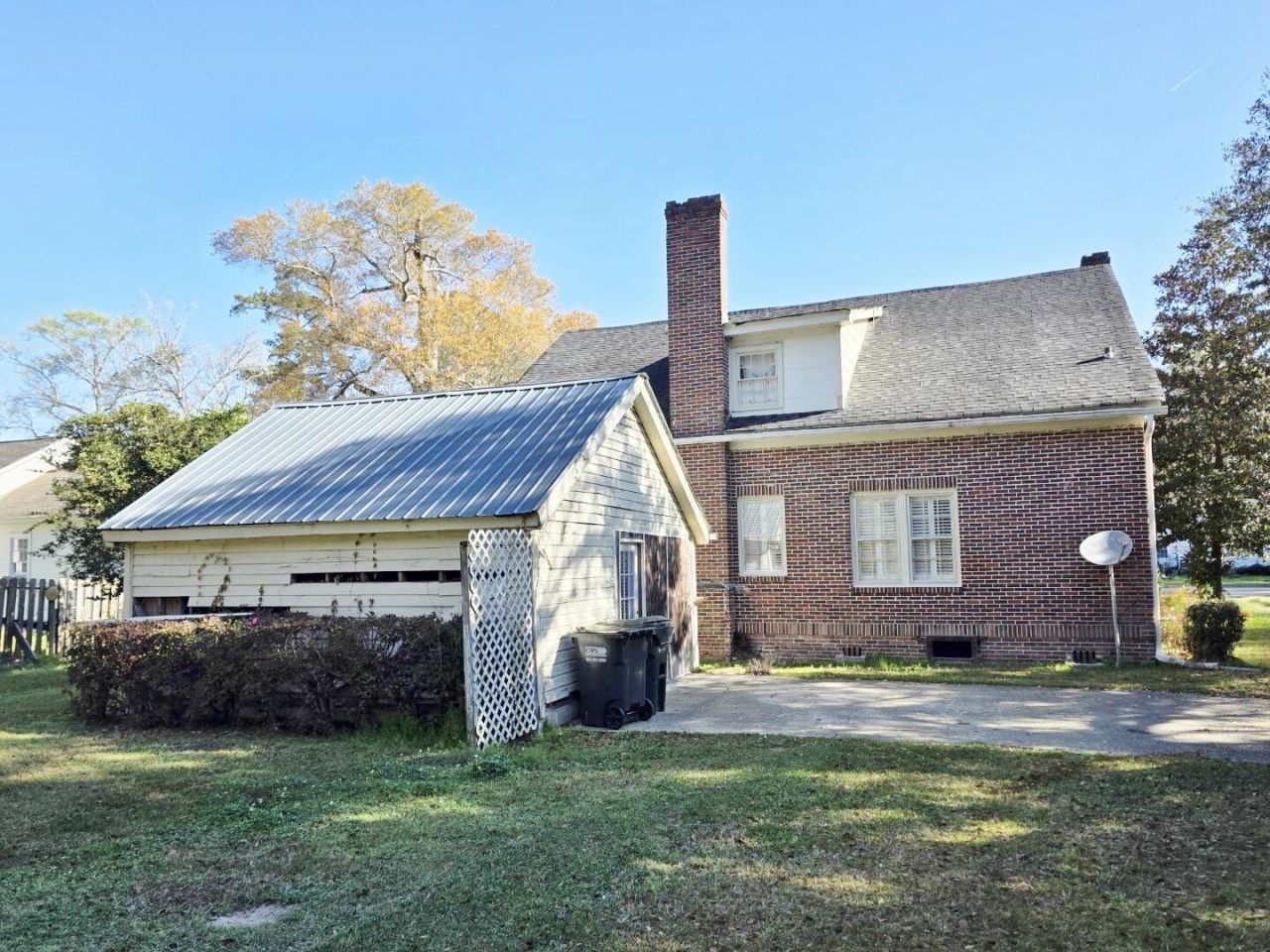 1107 Gilmore Avenue Photo 35