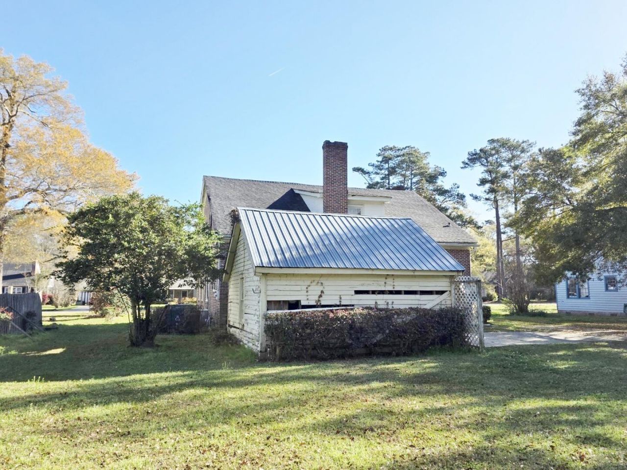 1107 Gilmore Avenue Photo 36