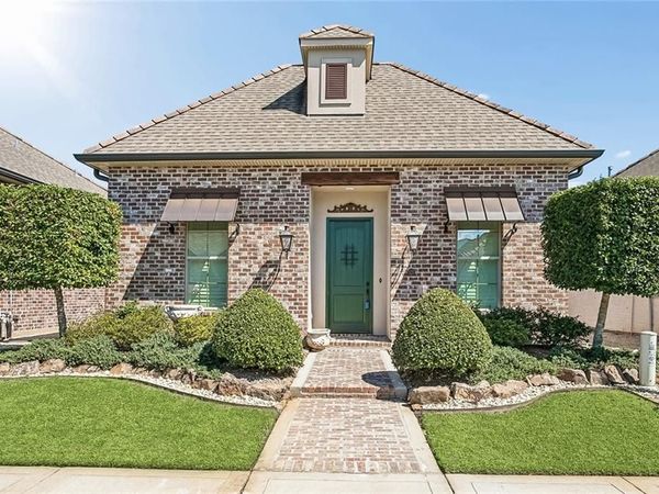 525 RUE JARDINS, Covington, LA 70433