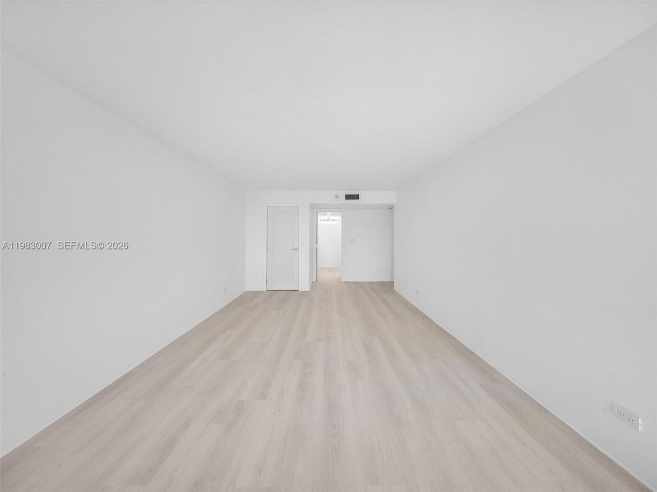 301 174th St, Unit 1818, Sunny Isles Beach, FL 33160 Photo