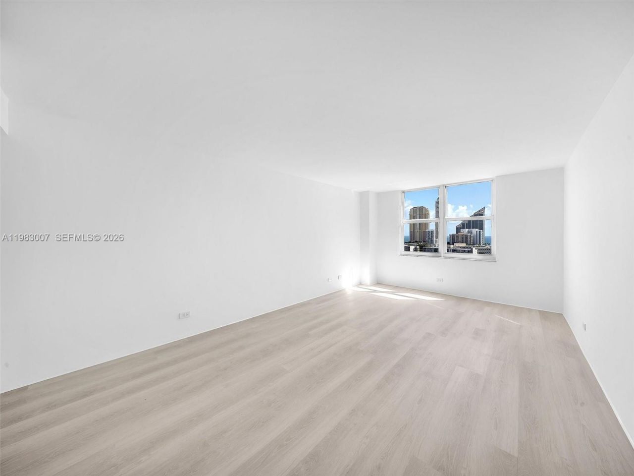 301 174th St, Unit 1818, Sunny Isles Beach, FL 33160 Photo