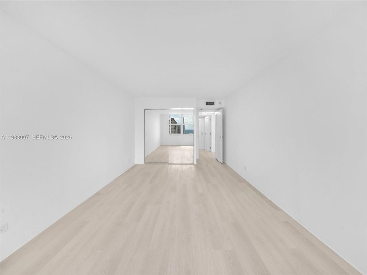 301 174th St, Unit 1818, Sunny Isles Beach, FL 33160 Photo