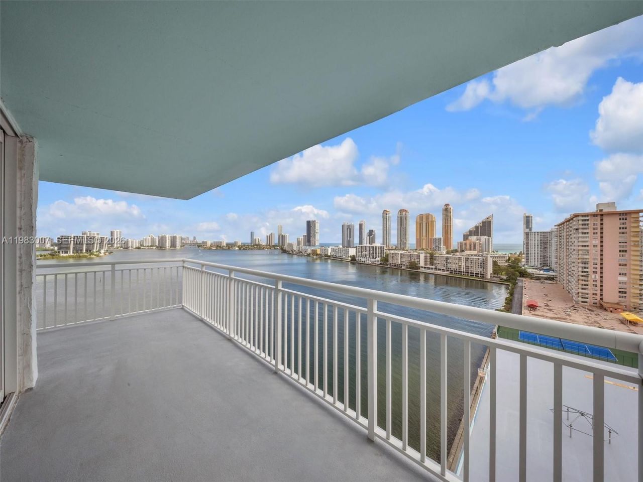301 174th St, Unit 1818, Sunny Isles Beach, FL 33160 Photo
