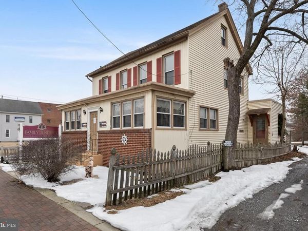 24 26 W BROAD STREET, PAULSBORO, NJ 08066