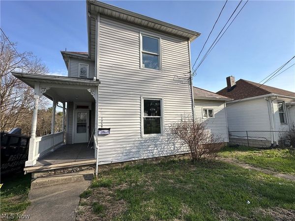 1359 Eastman Street, Zanesville, OH 43701