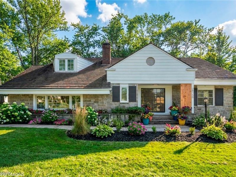 24150 S Woodland Road, Shaker Heights, OH 44122 Photo 2