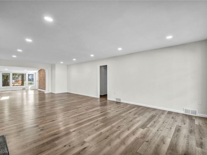 24150 S Woodland Road, Shaker Heights, OH 44122 Photo 6