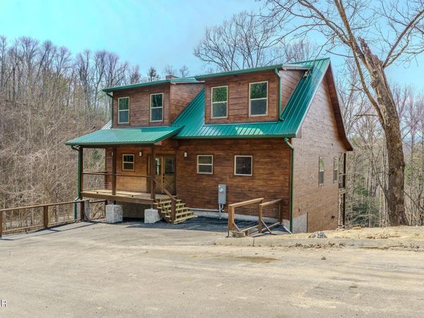 3552 Smokey Ridge Way, Sevierville, TN 37862