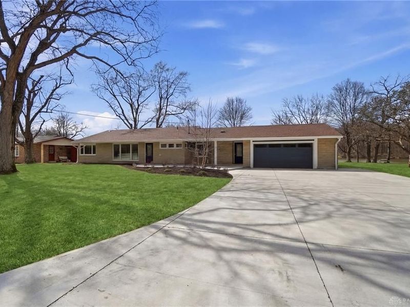 1091 Sylvan Shores Drive, South Vienna, OH 45369 Photo 6