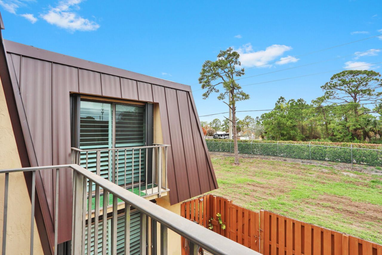 5627 SE Windsong Lane, Unit 514, Stuart, FL 34997 Photo