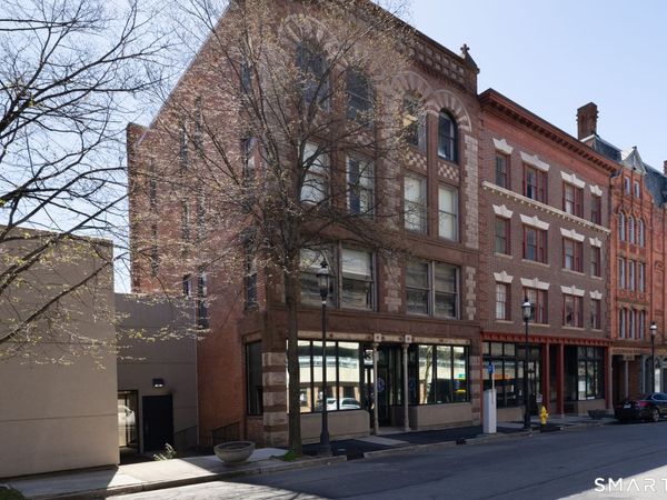 207 Bank , Unit 1D, Waterbury, CT 06702