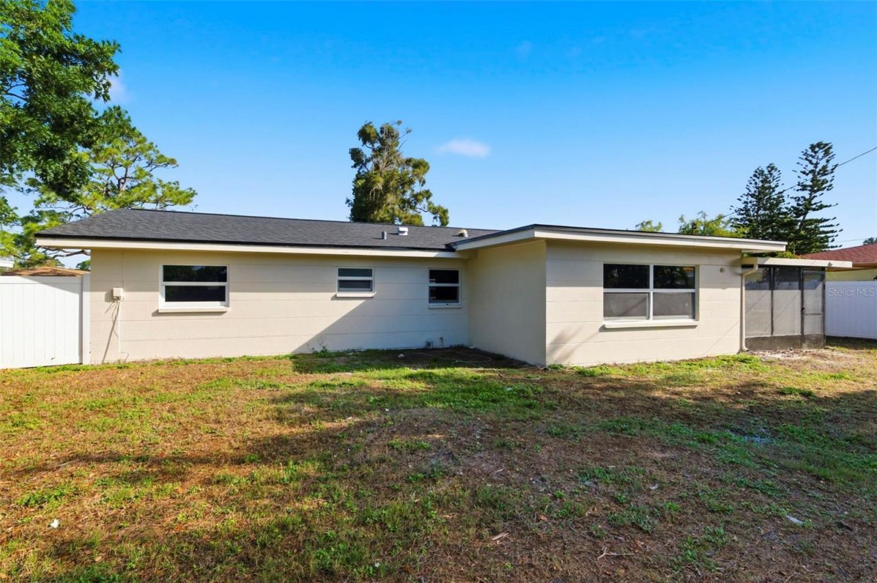 2860 64th Terrace S, Saint Petersburg, FL 33712 Photo