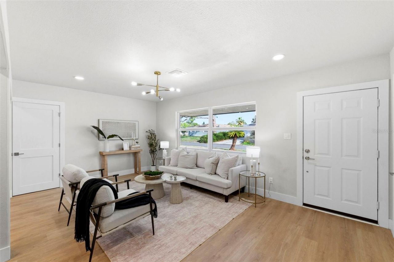 2860 64th Terrace S, Saint Petersburg, FL 33712 Photo