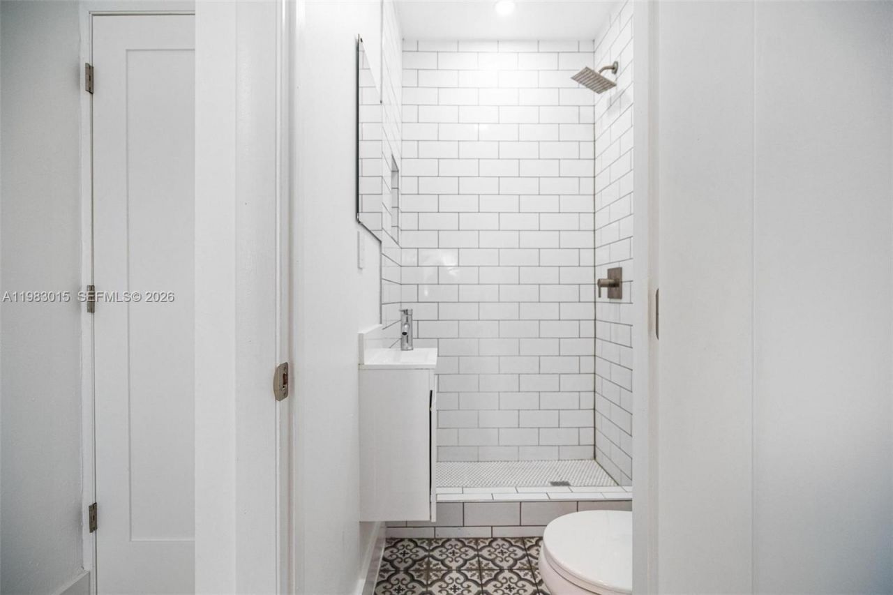 180 SW 63rd Ave, Miami, FL 33144 Photo