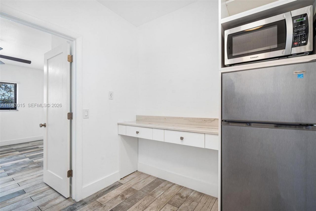 180 SW 63rd Ave, Miami, FL 33144 Photo