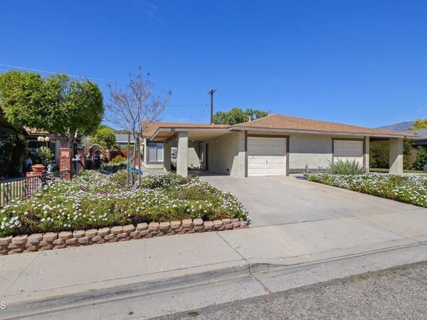 529 W Santa Barbara Street, Santa Paula, CA 93060