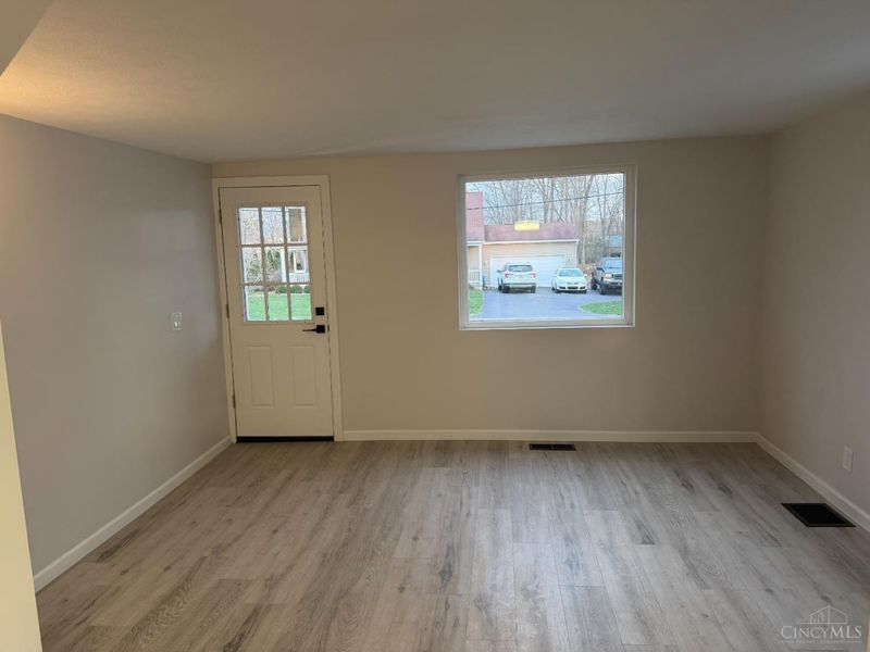 507 S Broadway Street, Williamsburg Twp, OH 45176 Photo 3