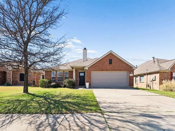 2809 Dawn Spring Drive, Little Elm, TX 75068