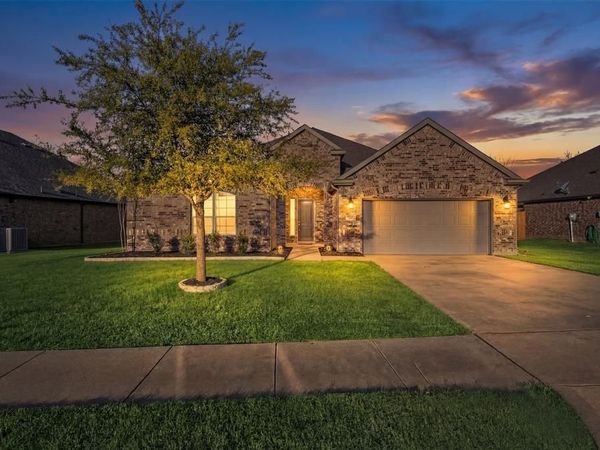 628 Waterford Way, Joshua, TX 76058