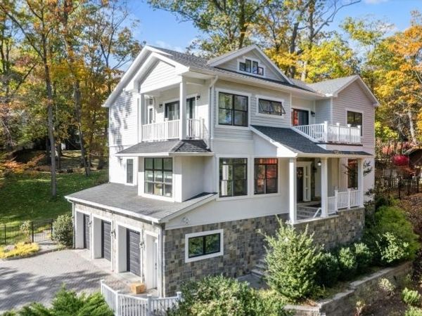 119 Stonebridge Rd, Montclair, NJ 07042