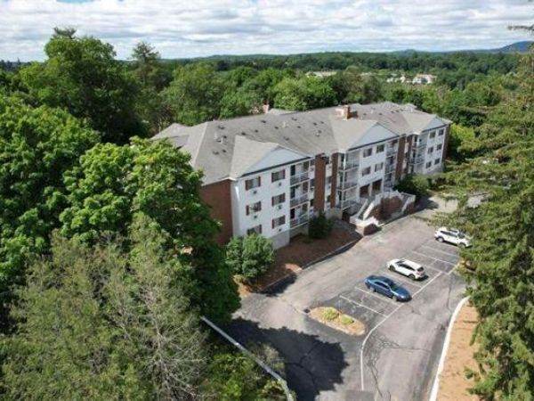 490 River Road, Unit 31, Manchester, NH 03104
