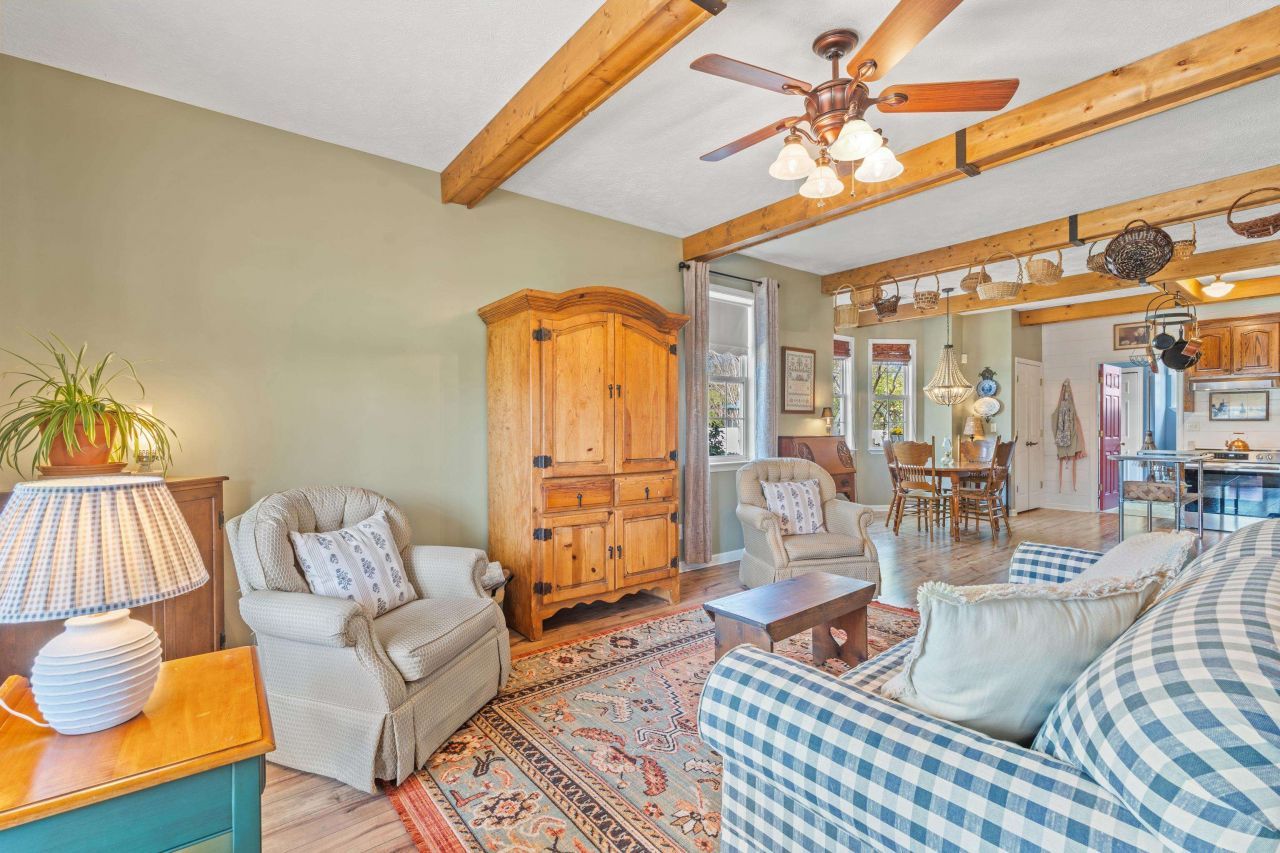 2612 Wood Creek Ln. Photo 6