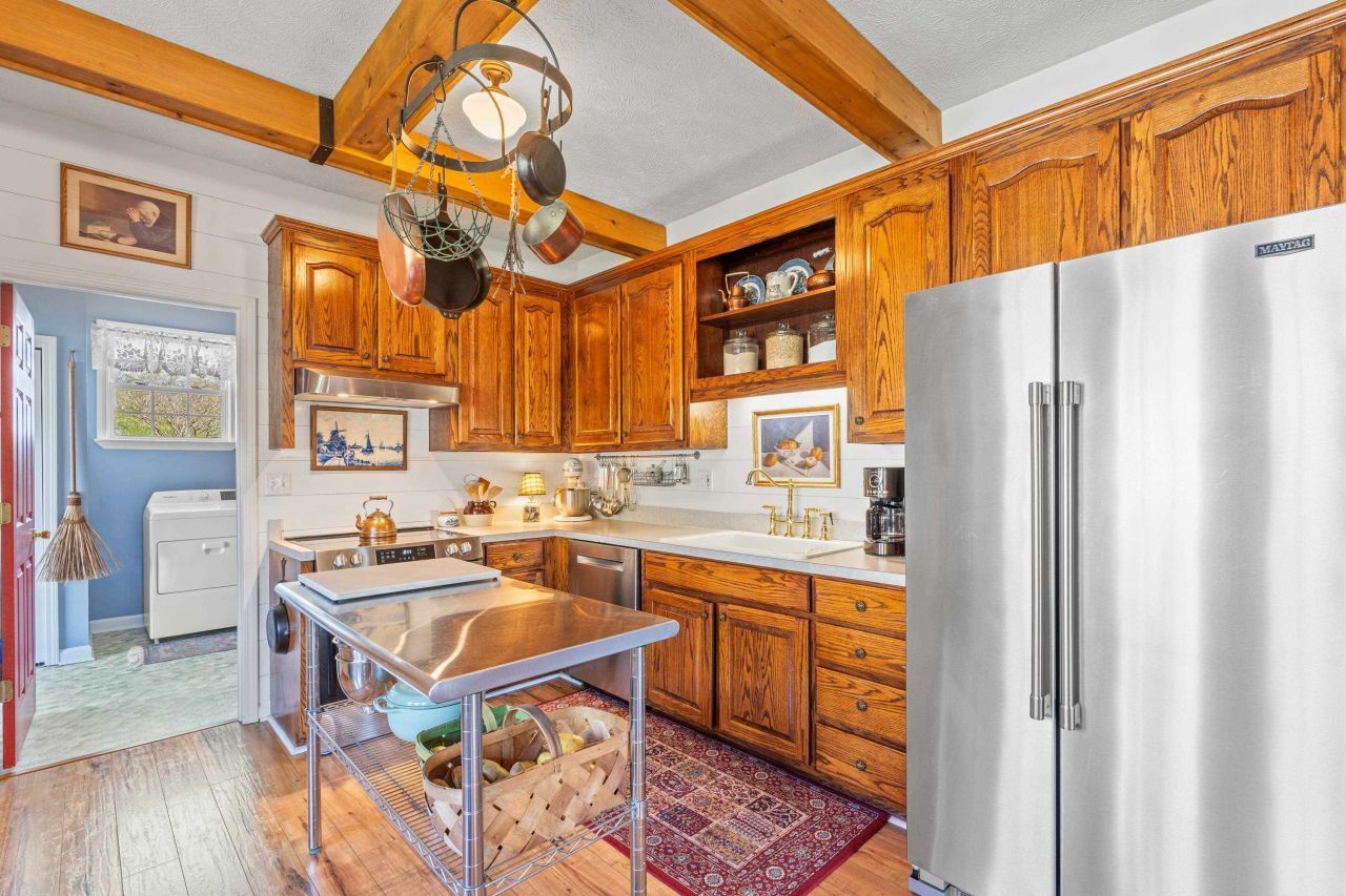 2612 Wood Creek Ln. Photo 9