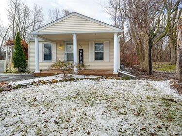 969 Dunreath Street, Wolverine Lake Vlg, MI 48390