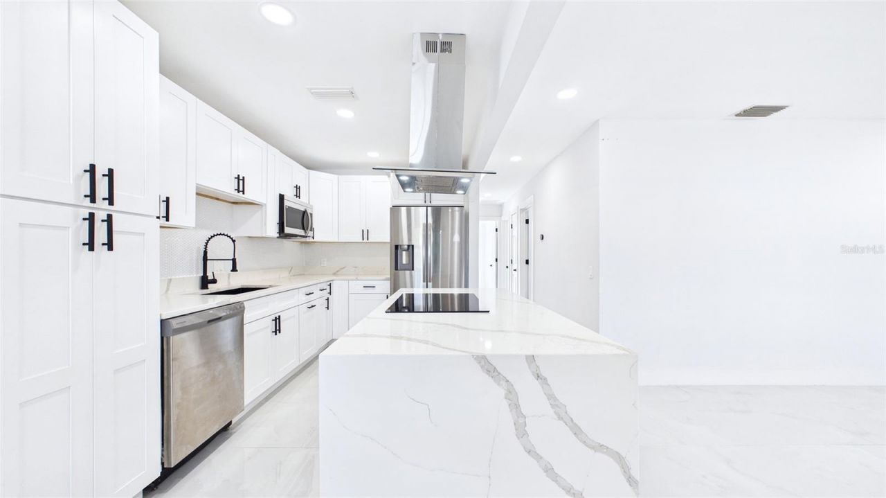 1778 New Hampshire Avenue Ne, Saint Petersburg, FL 33703 Photo