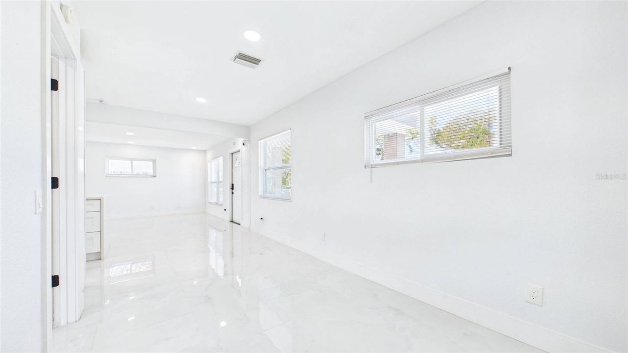 1778 New Hampshire Avenue Ne, Saint Petersburg, FL 33703 Photo