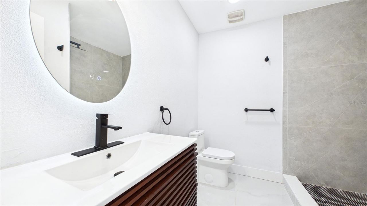 1778 New Hampshire Avenue Ne, Saint Petersburg, FL 33703 Photo