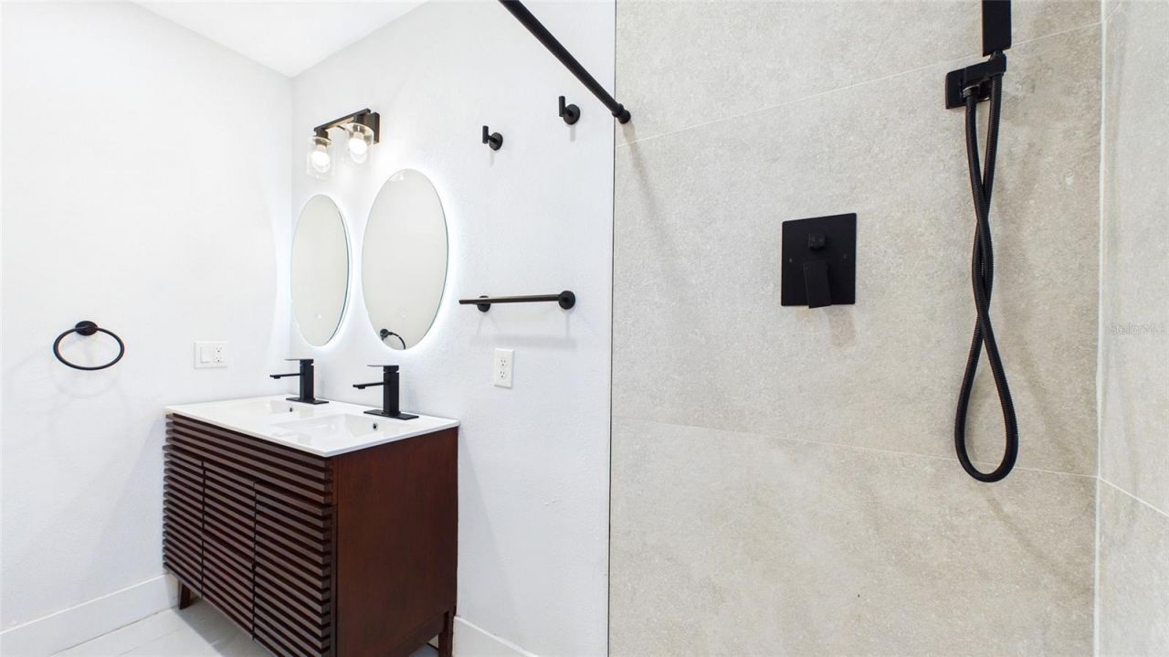 1778 New Hampshire Avenue Ne, Saint Petersburg, FL 33703 Photo